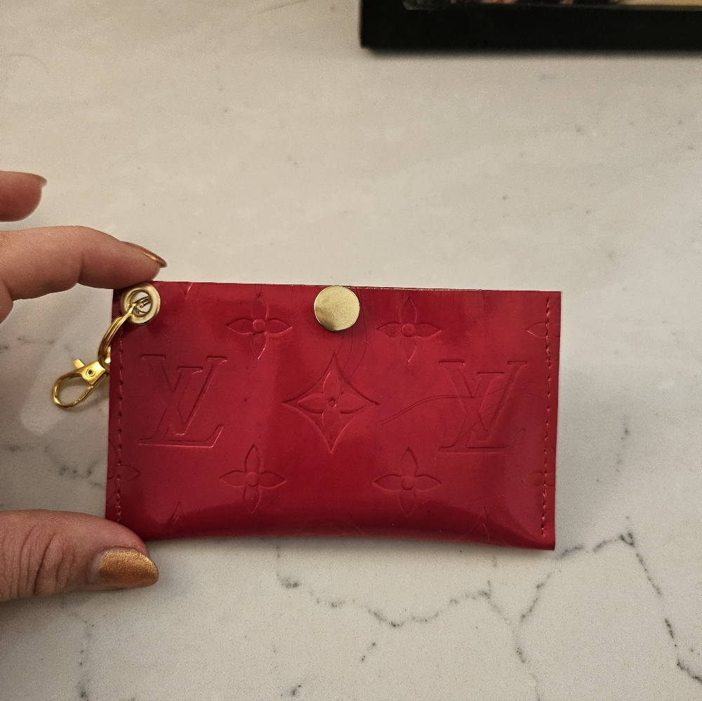 Lv Vernis Handmade Red Card Case